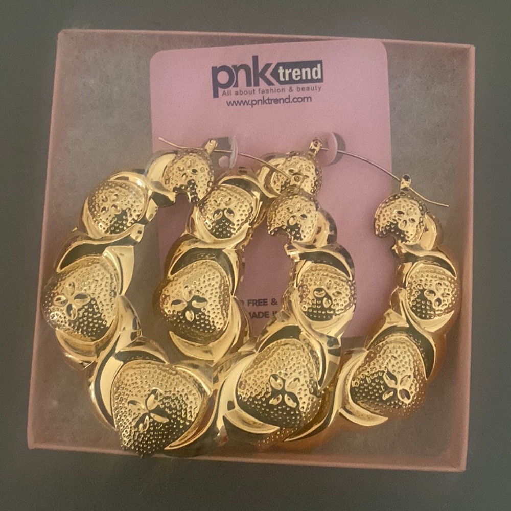 80s/90s vintage gold bamboo earrings.